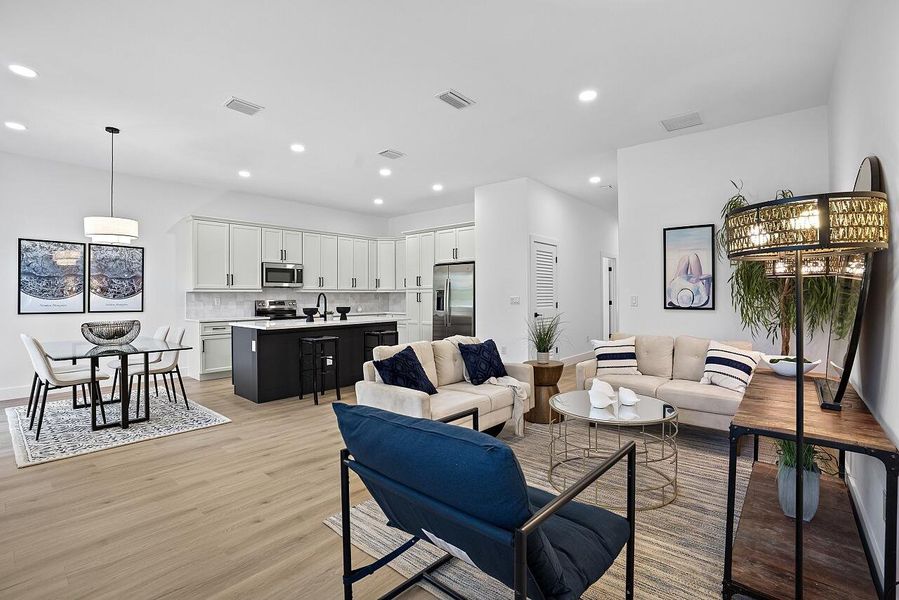 7876-96th-Ave-HigMedia-015-1280