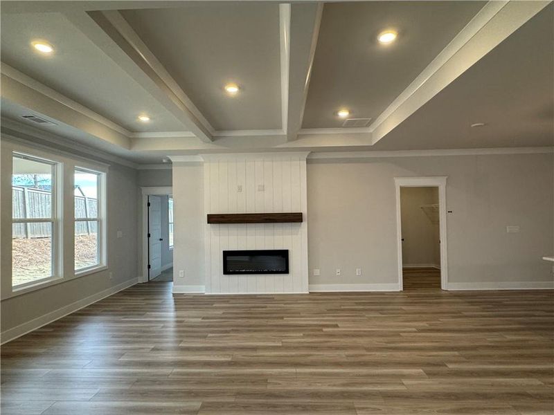Spacious, unfurnished interior of a new home in Rosewood Lake Preserve, Hoschton (Image 25).