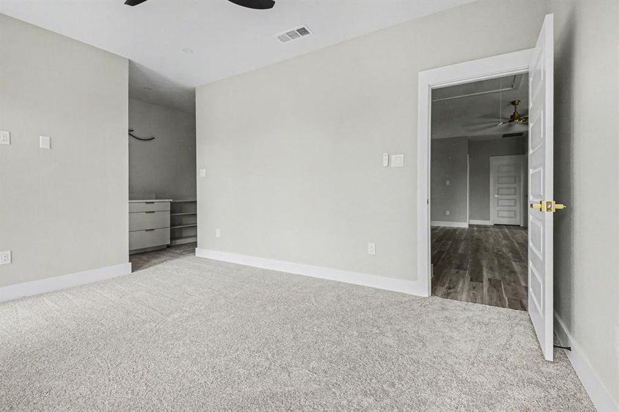 Spacious, unfurnished interior of a new home in , Dallas (Image 27). Spacious, unfurnished interior of a new home in , Dallas (Image 27).