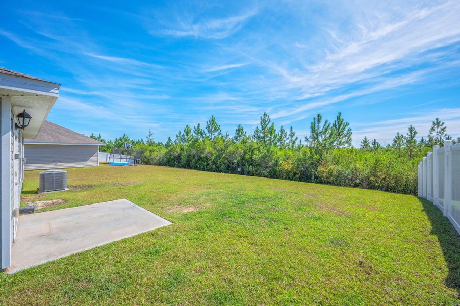 Exterior details and patio area of a home in , Panama City (Image 18).