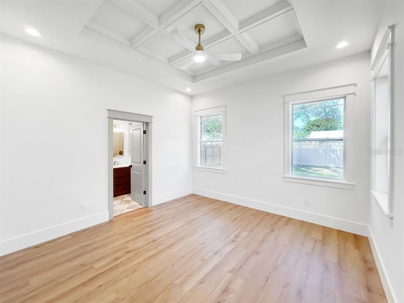 Spacious, unfurnished interior of a new home in , Gulfport (Image 20).