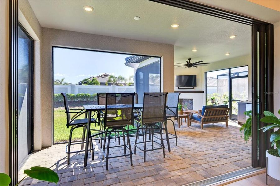 Exterior details and patio area of a home in , Bradenton (Image 25).