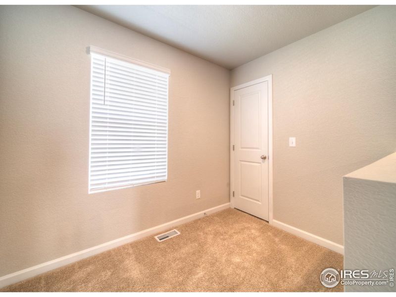 Spacious, unfurnished interior of a new home in Hidden Creek, Frederick (Image 17).