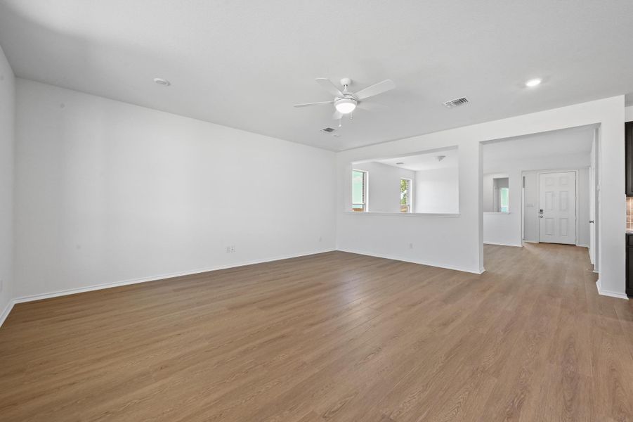 Spacious, unfurnished interior of a new home in Salerno - Classic Collection, Round Rock (Image 16). Spacious, unfurnished interior of a new home in Salerno - Classic Collection, Round Rock (Image 16).