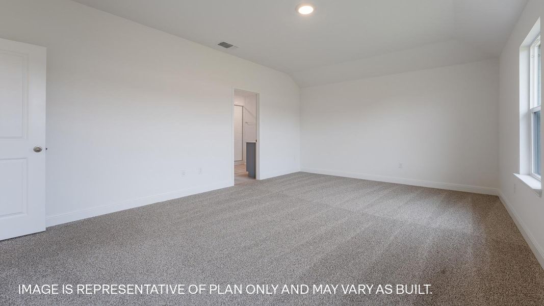 Spacious, unfurnished interior of a new home in Riverview, Georgetown (Image 15).