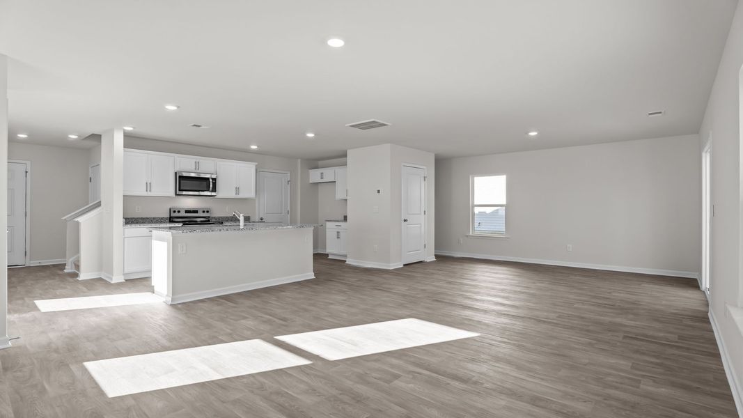 Spacious, unfurnished interior of a new home in Hunter Hill, Rocky Mount (Image 15).