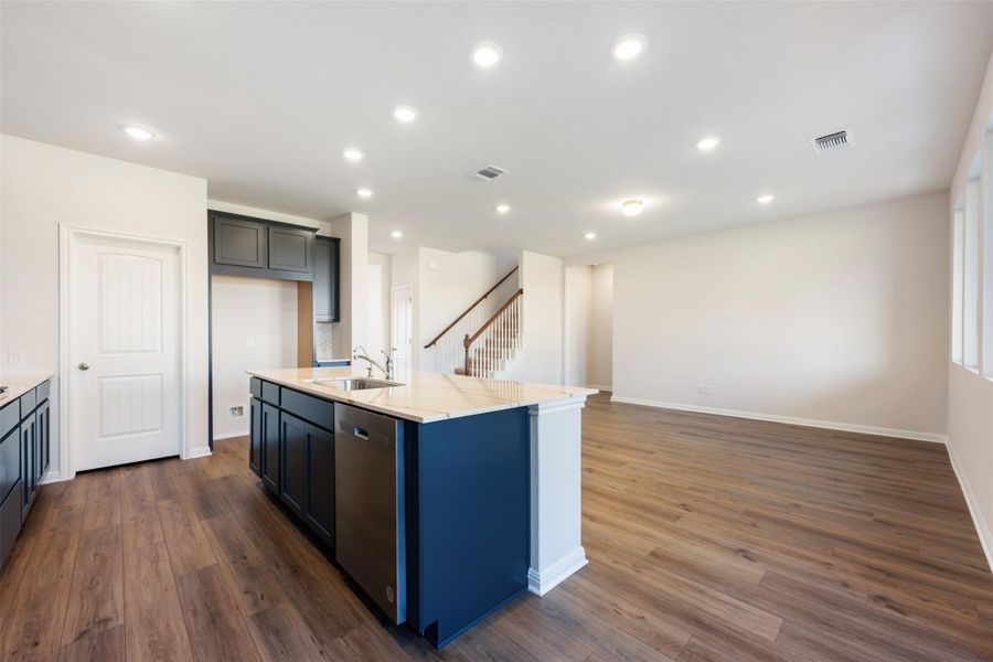 Representative images and renderings are for illustrative purposes. Actual structural options and design finishes of home may vary. Representative images and renderings are for illustrative purposes. Actual structural options and design finishes of home may vary.
