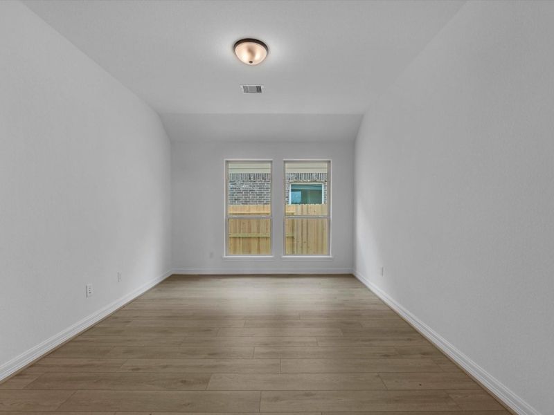 Spacious, unfurnished interior of a new home in Spring Creek Trails, Magnolia (Image 20). Spacious, unfurnished interior of a new home in Spring Creek Trails, Magnolia (Image 20).