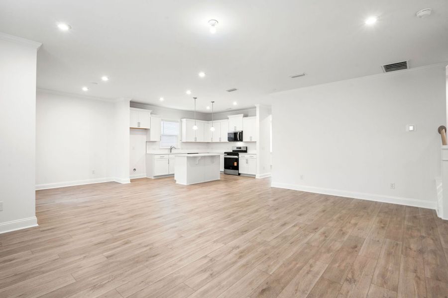 Spacious, unfurnished interior of a new home in Salem Bay, Beaufort (Image 29).