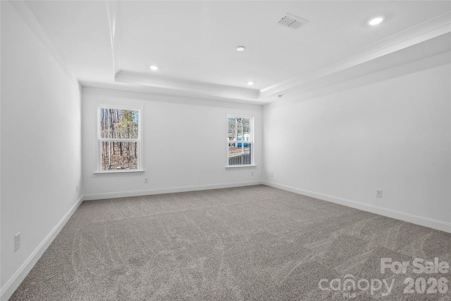 Spacious, unfurnished interior of a new home in Elmbrook, Indian Trail (Image 20).