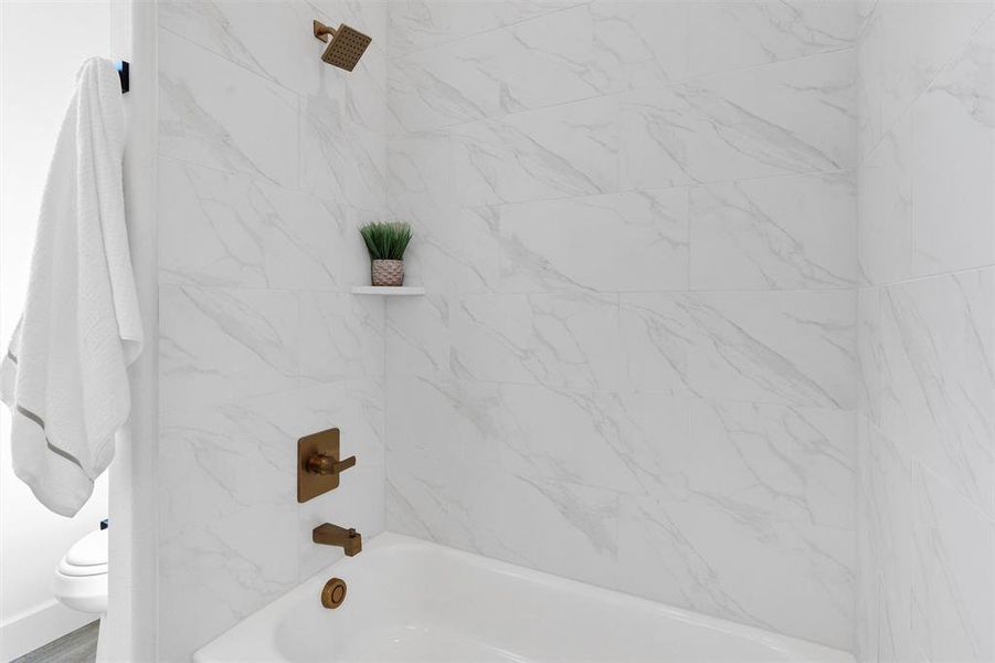 Close-up of interior finishes inside a home in , Granbury (Image 20).