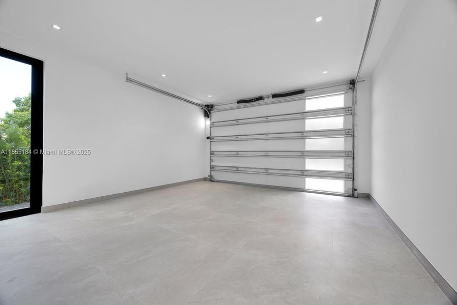 Spacious, unfurnished interior of a new home in , Miami (Image 47). Spacious, unfurnished interior of a new home in , Miami (Image 47).