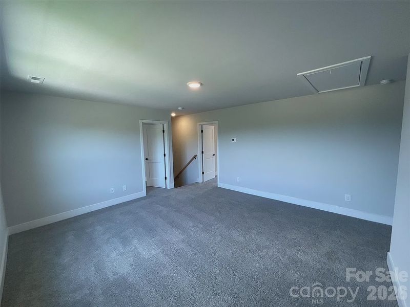 Spacious, unfurnished interior of a new home in Northlake, Statesville (Image 21).