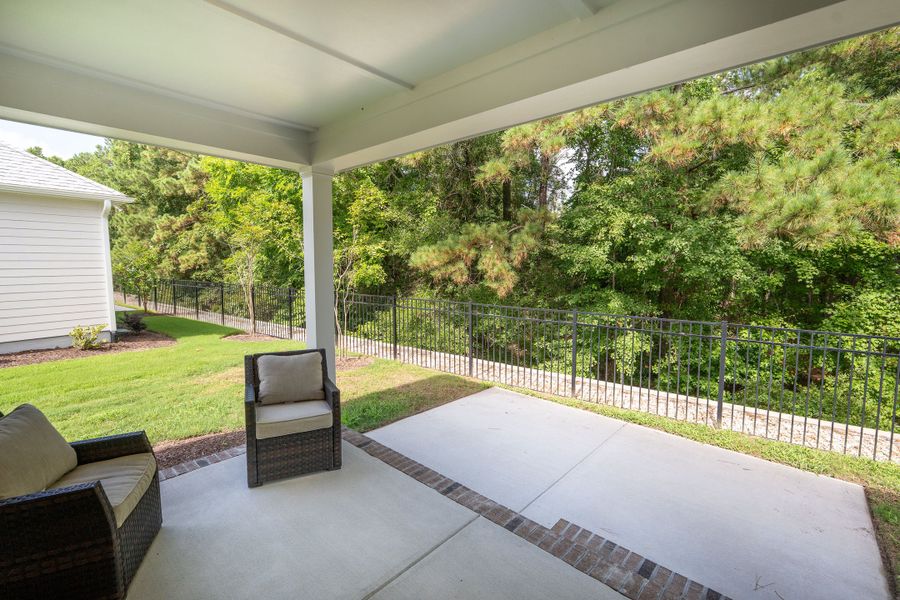 Representative exterior details of a home built from the Jamestown by Bill Clark Homes in Riverside Cove, Wilmington (Image 3).