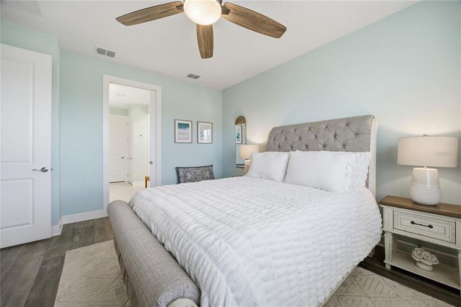 Furnished interior view inside a new home in , Ocala (Image 7).