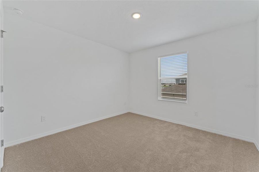 Spacious, unfurnished interior of a new home in , Winter Garden (Image 16).