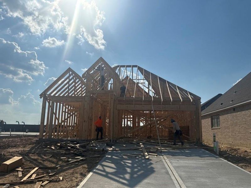 Let us show you how our advanced framing techniques have stood the test of time and allow more insulation for a quieter and more energy efficient home. Let us show you how our advanced framing techniques have stood the test of time and allow more insulation for a quieter and more energy efficient home.