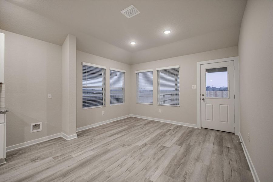 REPRESENTATIVE OF FLOOR PLAN ONLY REPRESENTATIVE OF FLOOR PLAN ONLY