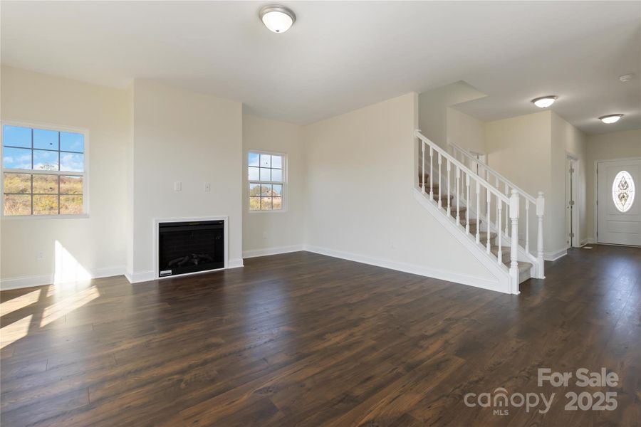 Spacious, unfurnished interior of a new home in , Monroe (Image 28).