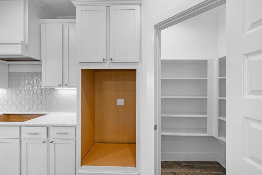 Furnished interior view inside a new home in Beacon Hill, Waller (Image 11).