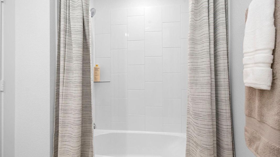 Elevations, exterior/ interior colors, options, available upgrades that require an additional charge, and standard features will vary in each community and subject change without notice. Call for details.