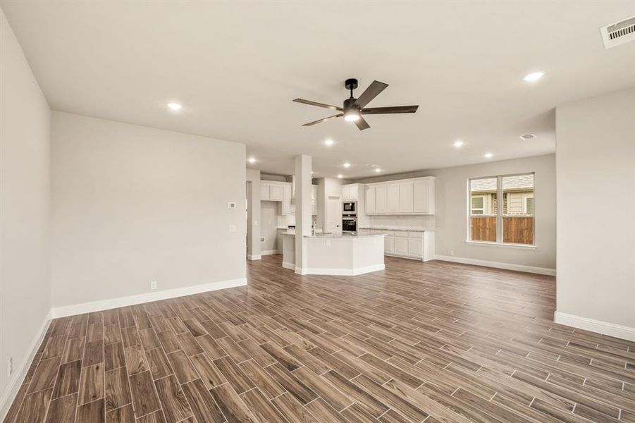 Image 33 of a home in Hampton Park.