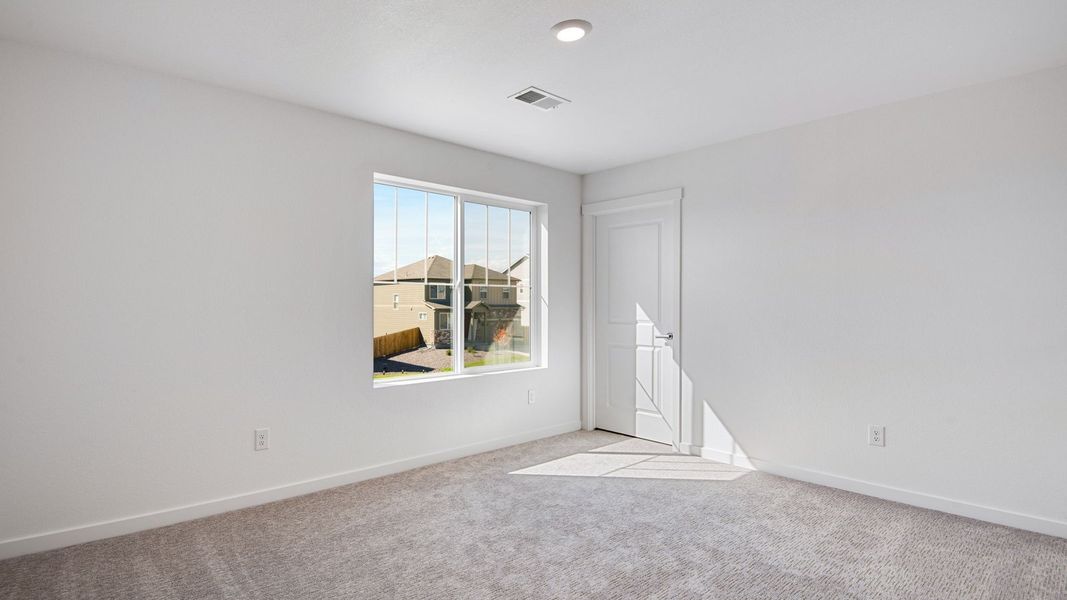 Spacious, unfurnished interior of a new home in Trails at Crowfoot, Parker (Image 18). Spacious, unfurnished interior of a new home in Trails at Crowfoot, Parker (Image 18).
