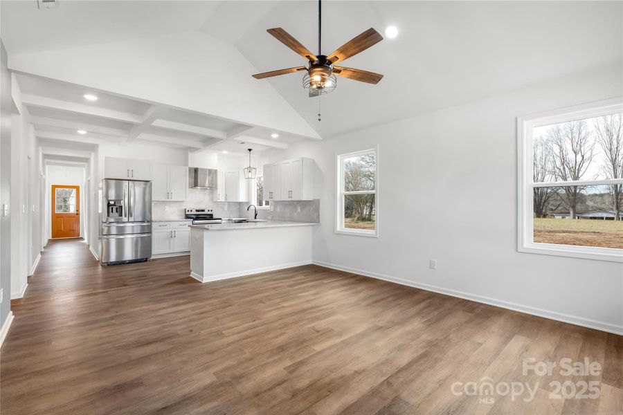 Spacious, unfurnished interior of a new home in , Shelby (Image 24).