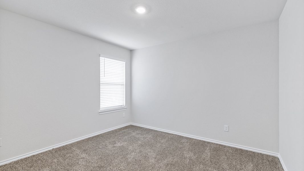Representative unfurnished interior of a home built from the X40L Lakeway by D.R. Horton in Valor Farms, Royse City (Image 22).