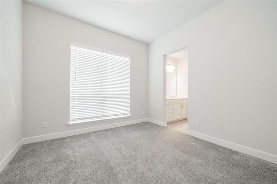 Spacious, unfurnished interior of a new home in Ventana 70', Fort Worth (Image 36).