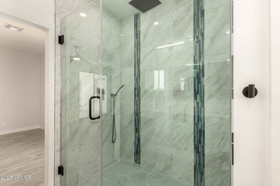 22 - Western Star 24825