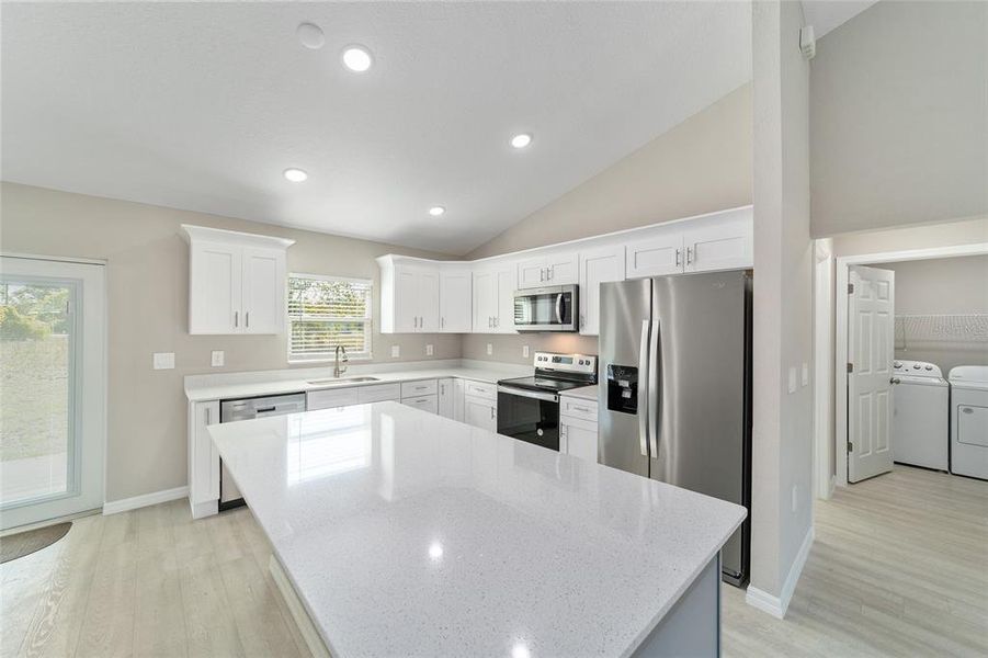 Furnished interior view inside a new home in , Ocklawaha (Image 16).