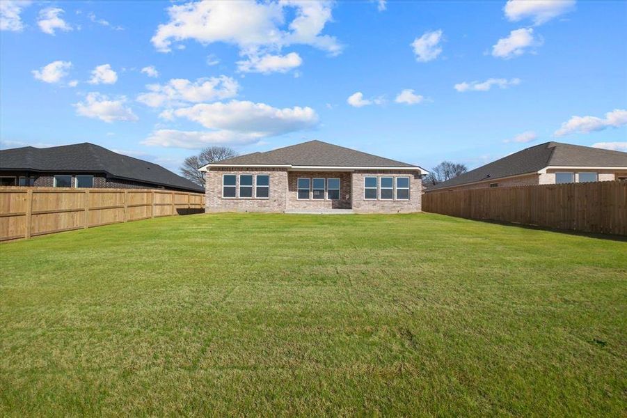 Exterior details and patio area of a home in , Lindale (Image 3).