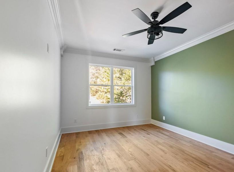 Spacious, unfurnished interior of a new home in , Helen (Image 16).