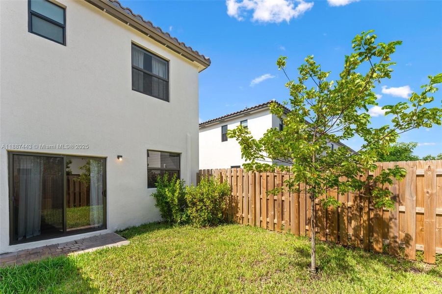Exterior details and patio area of a home in , Homestead (Image 2).