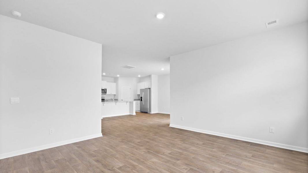 Representative unfurnished interior of a home built from the ARCHER-EXP by D.R. Horton in Lakeview at Kitfield, Moncks Corner (Image 20).