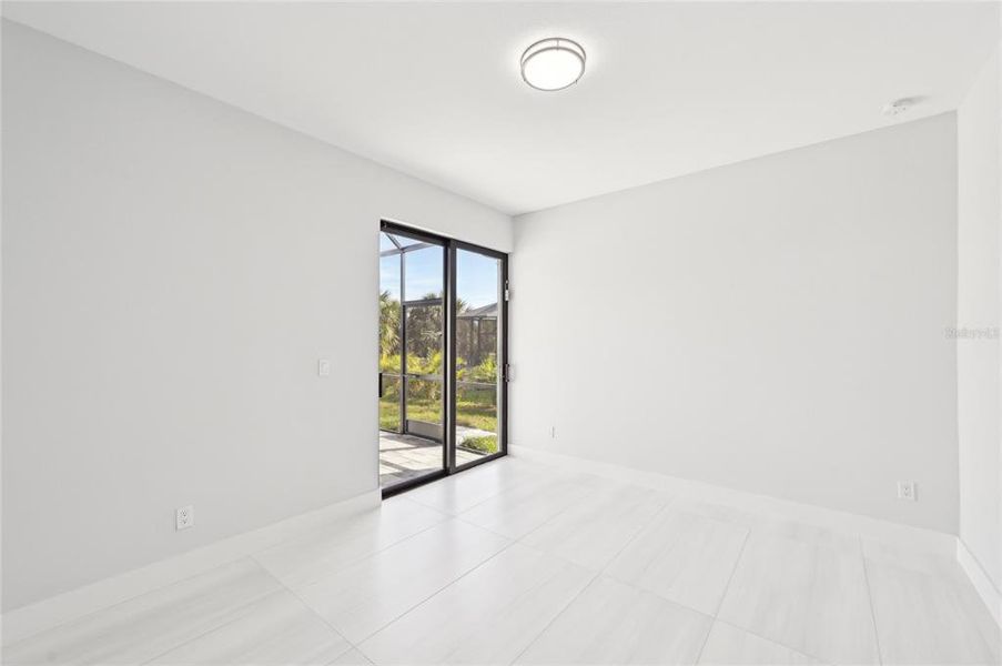Spacious, unfurnished interior of a new home in , Port Charlotte (Image 37).