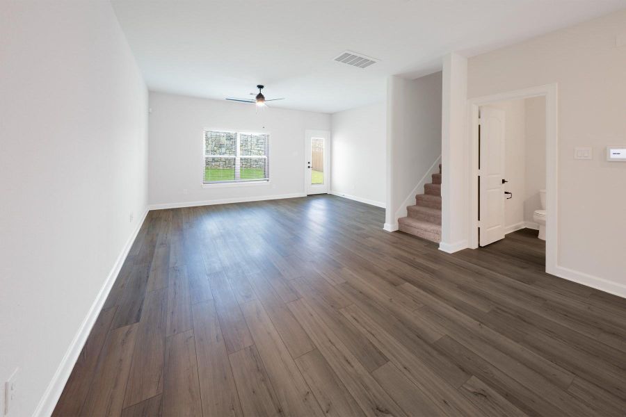 Spacious, unfurnished interior of a new home in Wedgewood Forest, Conroe (Image 18). Spacious, unfurnished interior of a new home in Wedgewood Forest, Conroe (Image 18).