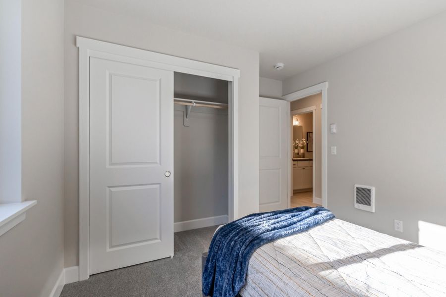 Furnished interior view inside a new home in Feather Ridge, Redmond (Image 11).