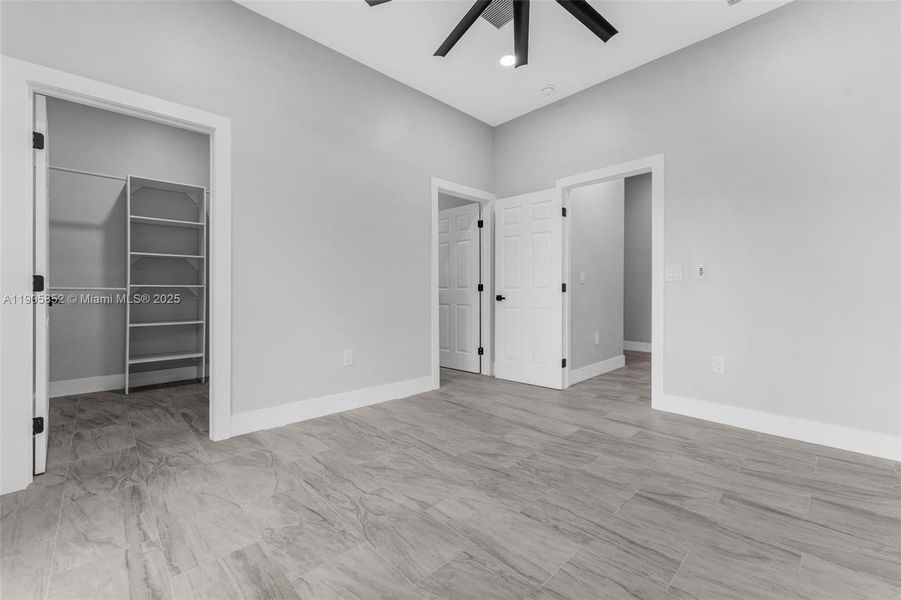 Spacious, unfurnished interior of a new home in , Miami (Image 84).