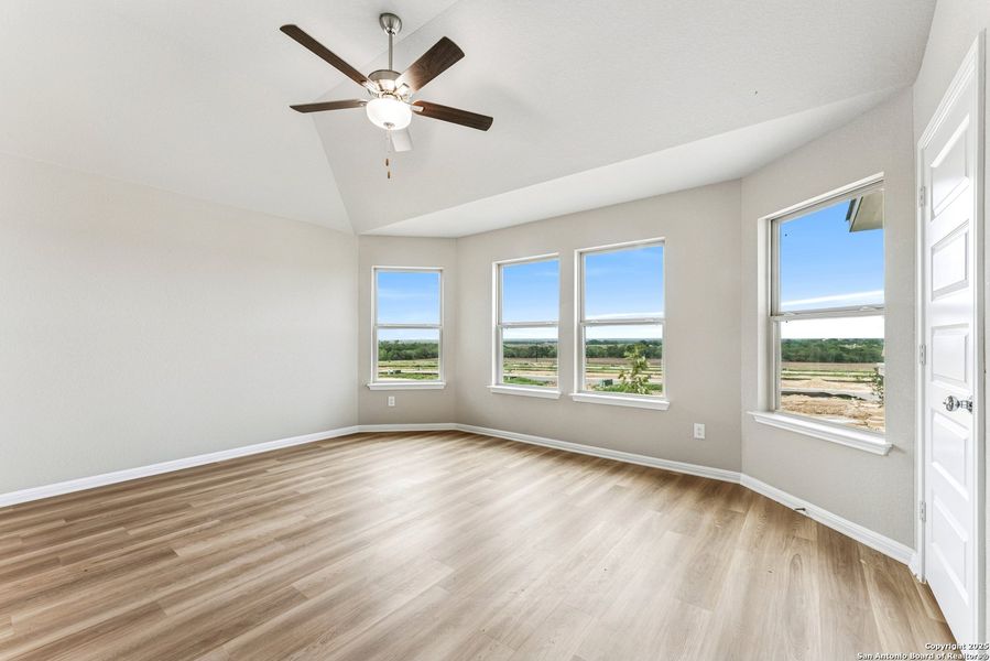 Spacious, unfurnished interior of a new home in Mesquite Ridge, San Antonio (Image 17). Spacious, unfurnished interior of a new home in Mesquite Ridge, San Antonio (Image 17).