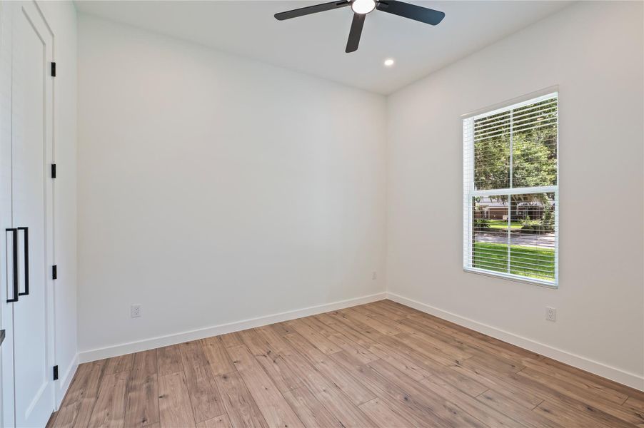 Spacious, unfurnished interior of a new home in , West Columbia (Image 21).