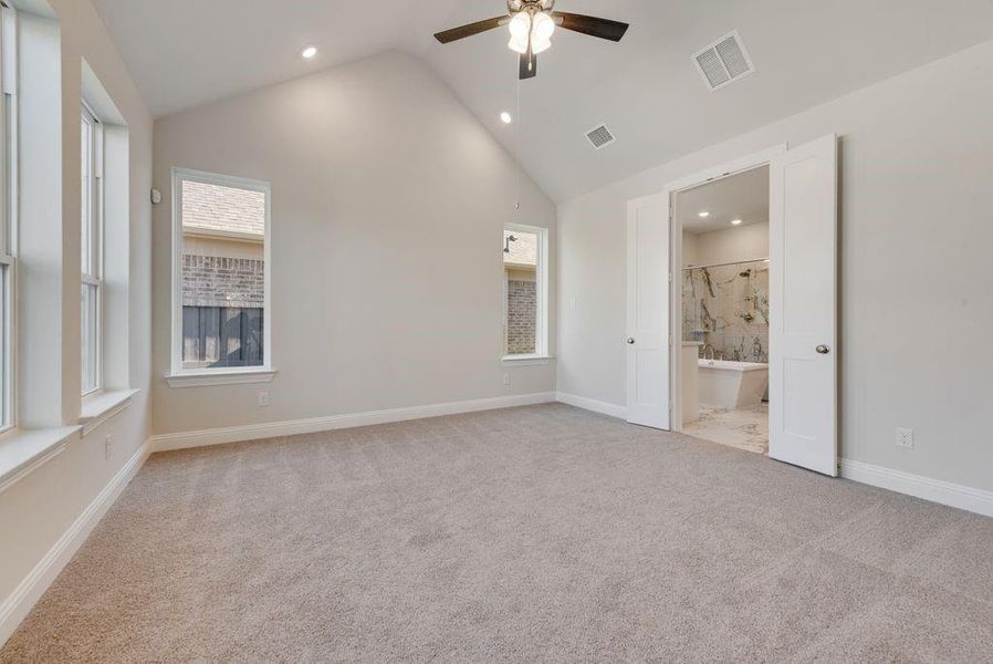 Spacious, unfurnished interior of a new home in Prairie Ridge, Venus (Image 25).