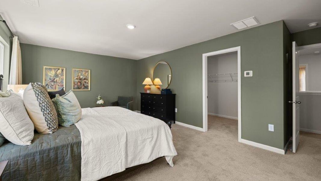 Representative furnished interior of a home built from the GALEN by D.R. Horton in Oconee Overlook, Gainesville (Image 41). Representative furnished interior of a home built from the GALEN by D.R. Horton in Oconee Overlook, Gainesville (Image 41).