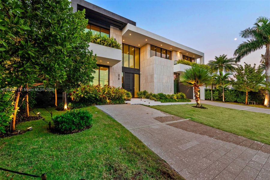 Image 76 of a home in .