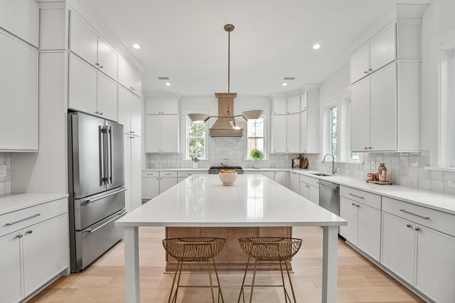 Furnished interior view inside a new home in , Charleston (Image 4).
