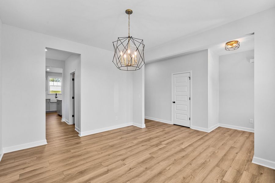 Spacious, unfurnished interior of a new home in Hanes Lake, Winston-Salem (Image 15).