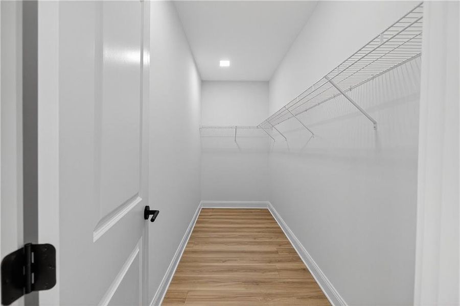 Spacious, unfurnished interior of a new home in , Marietta (Image 81).