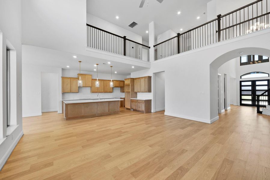 Spacious, unfurnished interior of a new home in Harvest Green, Richmond (Image 32).