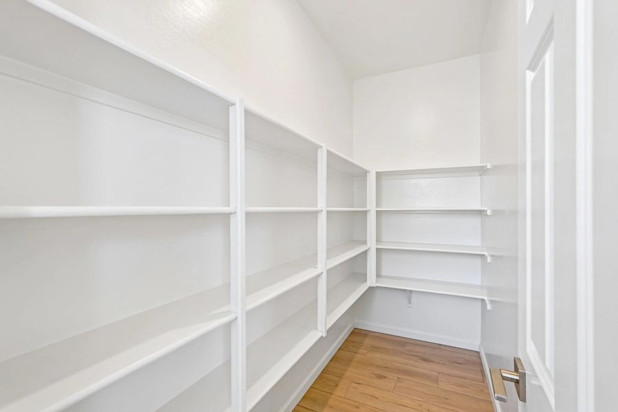 Walk in pantry